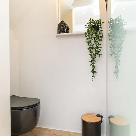 Camares Of Castle - New Luxury Apartment