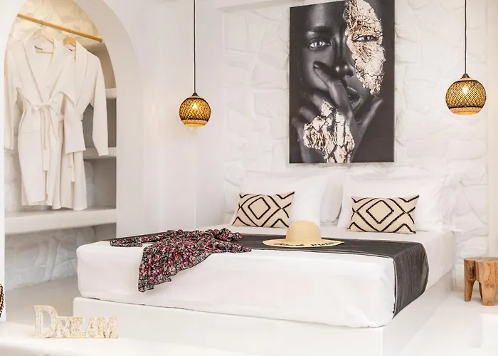 Camares Of Castle - New Luxury *